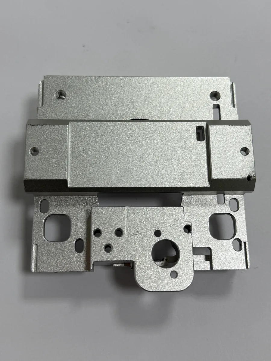 Tight-tolerance CNC milled 316L stainless steel and aluminum structural housing for medical diagnostic equipment
